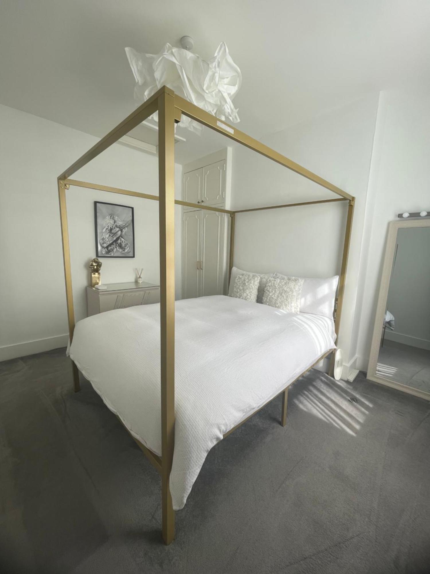 Queen Bedroom In Maida Vale Londra Esterno foto
