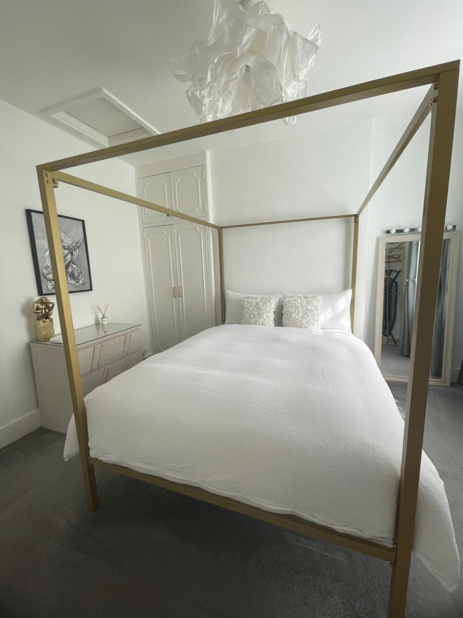 Queen Bedroom In Maida Vale Londra Esterno foto